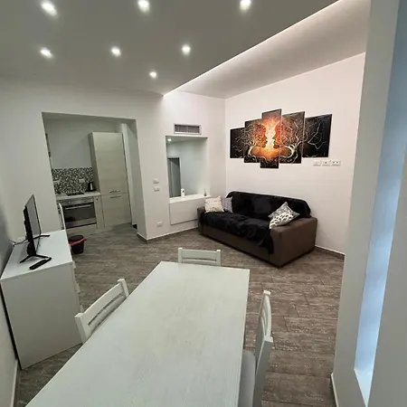 Sunny Deluxe House Дом отдыха